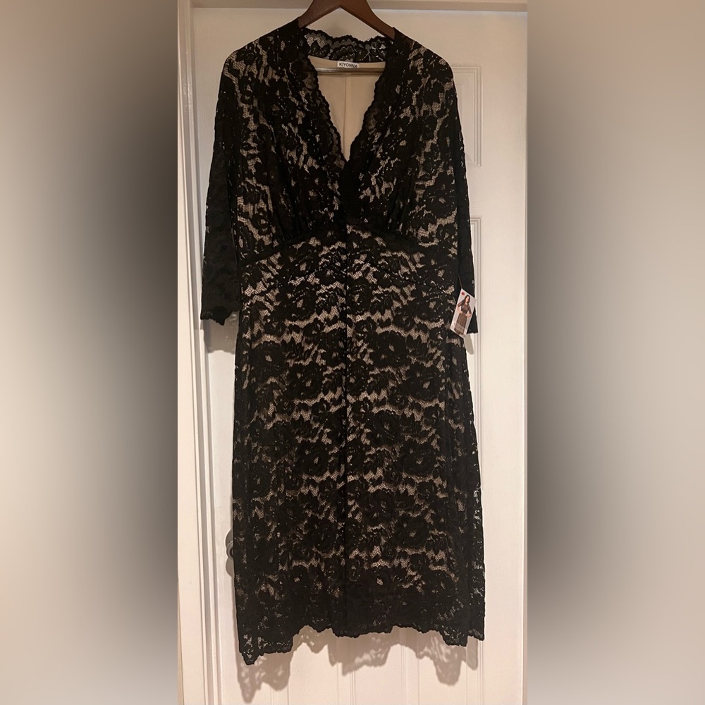 ⚪️Kiyonna Black Lace Long Sleeve Dress